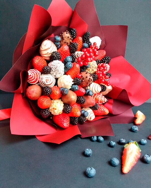 <i> Chocolate-covered</i> strawberries