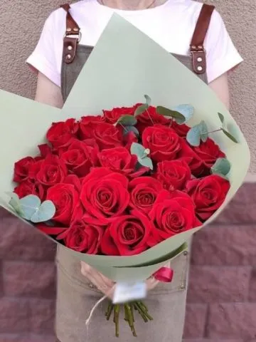 25 red roses 50 cm