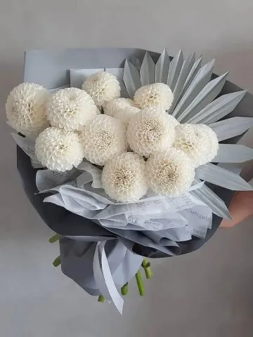 White Dance Bouquet