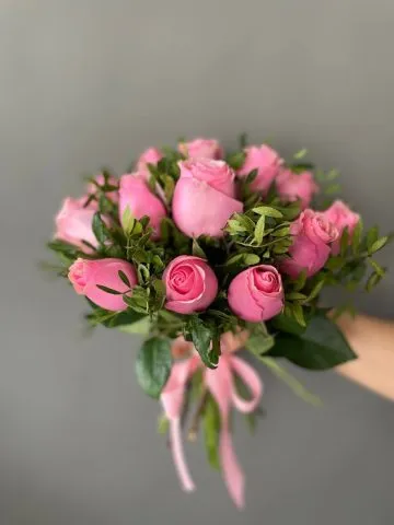 Mini bouquet of pink roses