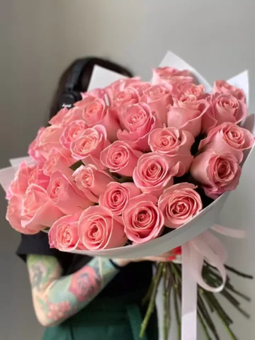 Bouquet of 35 pink roses