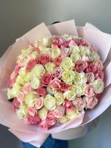 Bouquet of 101 roses (mix)