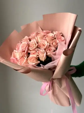 21 pink roses