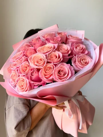 Bouquet of 25 pink roses