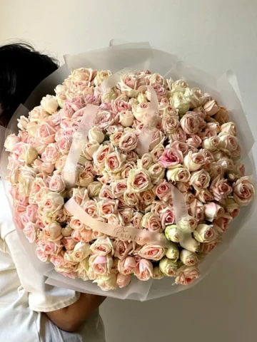 The Chloe bouquet