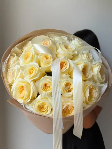 A bouquet of Candle roses